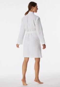 Schiesser Bathrobe Waffle Piqué White - Essentials 6 Schiesser Bathrobe Waffle Piqué White - Essentials -Uni Style Shop bademantel waffelpiqu weiss essentials 178411 100 back