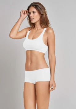 Schiesser Bustier With Cups Double Rib Racerback White - Personal Fit Rib -Uni Style Shop damenbekleidungthemenpersonalfitbustiermitcupsdoppelripperacerbackweisspersonalfitrippe 166560 100 front