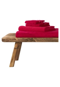 Guest Towel Skyline Color 70x140 Red - SCHIESSER Home -Uni Style Shop gaestetuch skyline color 70x140 rot schiesser home 179865 500 front