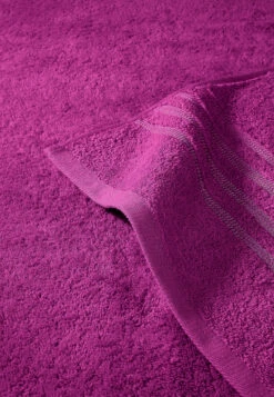 Towel Milano 50x100 Fuchsia - SCHIESSER Home