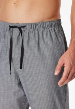Schiesser Lounge Pants Long Woven Fabric Herringbone Black Pattern - Mix & Relax 7 Schiesser Lounge Pants Long Woven Fabric Herringbone Black Pattern - Mix & Relax -Uni Style Shop loungehose lang webware fischgrat schwarz gemustert mix relax 163852 006 detail3