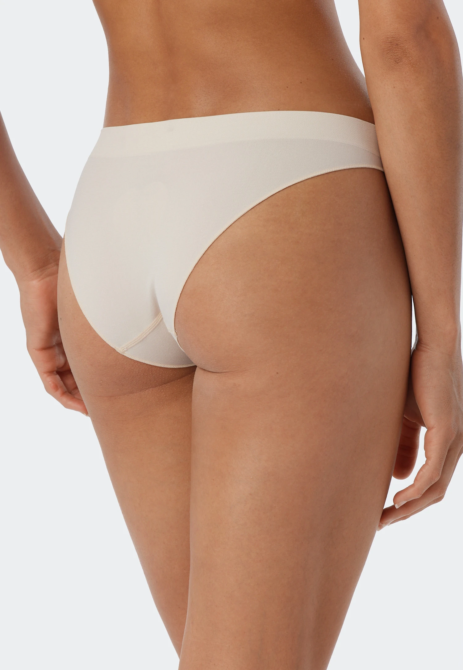 Schiesser Mini Panty Seamless Matte Sand - Seamless Light 4 Schiesser Mini Panty Seamless Matte Sand - Seamless Light - Image 4