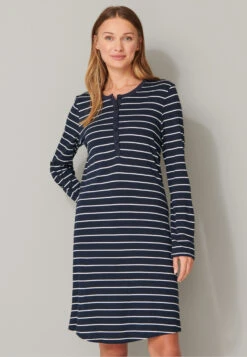 Schiesser Long-sleeved Nightshirt Ringed Button Placket Midnight Blue - Original Classics 8 Schiesser Long-sleeved Nightshirt Ringed Button Placket Midnight Blue - Original Classics -Uni Style Shop nachthemd langarm ringel knopfleiste nachtblau original classics 161068 804 detail2