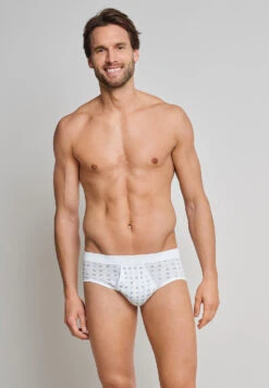 Schiesser 2-pack Sport Brief With Fly, White Checked -- Essentials -Uni Style Shop sportslips mit eingriff 2er pack weiss kariert essentials 225167 100 front