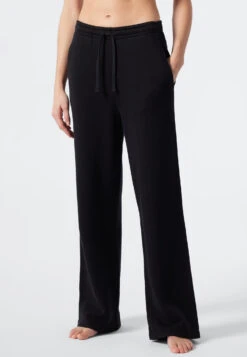 Schiesser Sweatpants Long Black - Revival Lena 7 Schiesser Sweatpants Long Black - Revival Lena -Uni Style Shop sweathose lang schwarz revival lena 1 178245 000 detail2